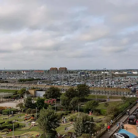 Casiola - Charming Art Deco In Apartman