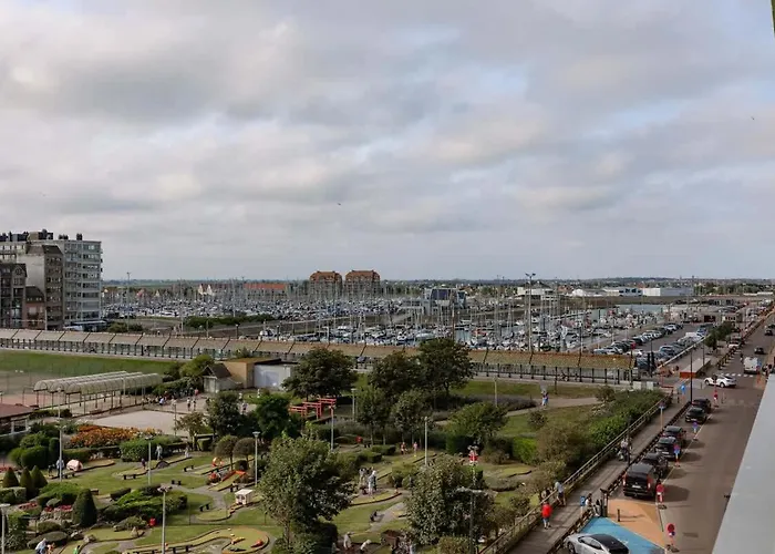 Casiola - Charming Art Deco In 公寓